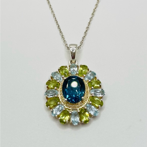 Barehipani London Blue Topez Manchurain Peridot & Glacier Topez Pendant w/Chain